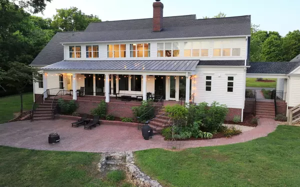 Columbia, TN 38401,3899 Albert Matthews Rd