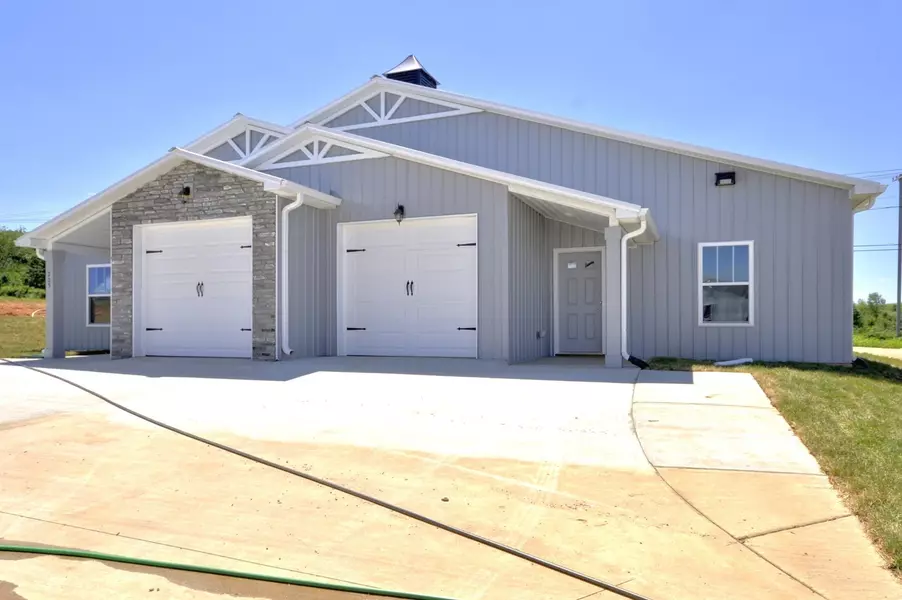 185 BAINBRIDGE DR #A, Clarksville, TN 37043