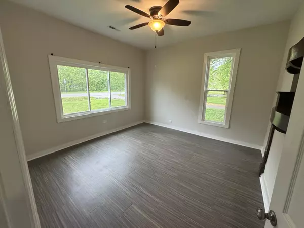 Chapel Hill, TN 37034,6263 Nashville Hwy