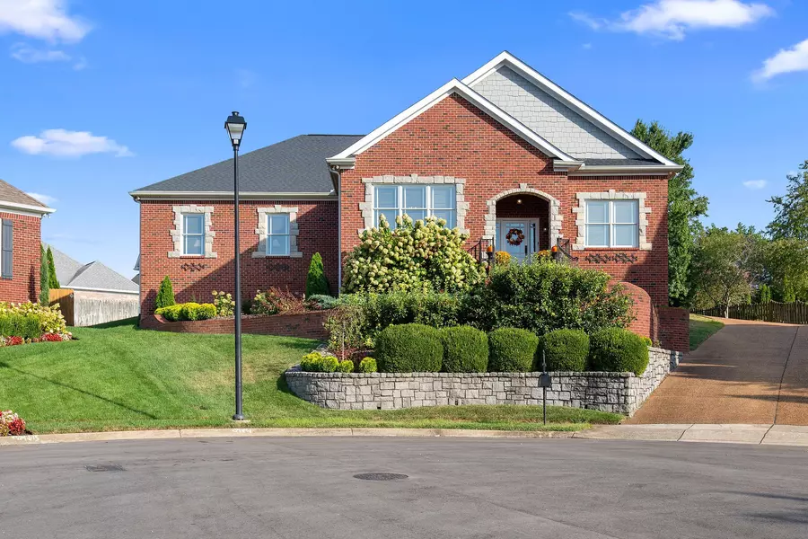 107 Tiffany Ct, Franklin, TN 37064