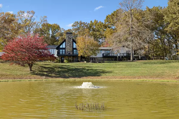 1985 Country Vw, Chapmansboro, TN 37035