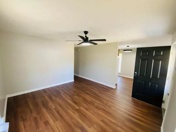 Jackson, TN 38301,300 LINCOLN ST