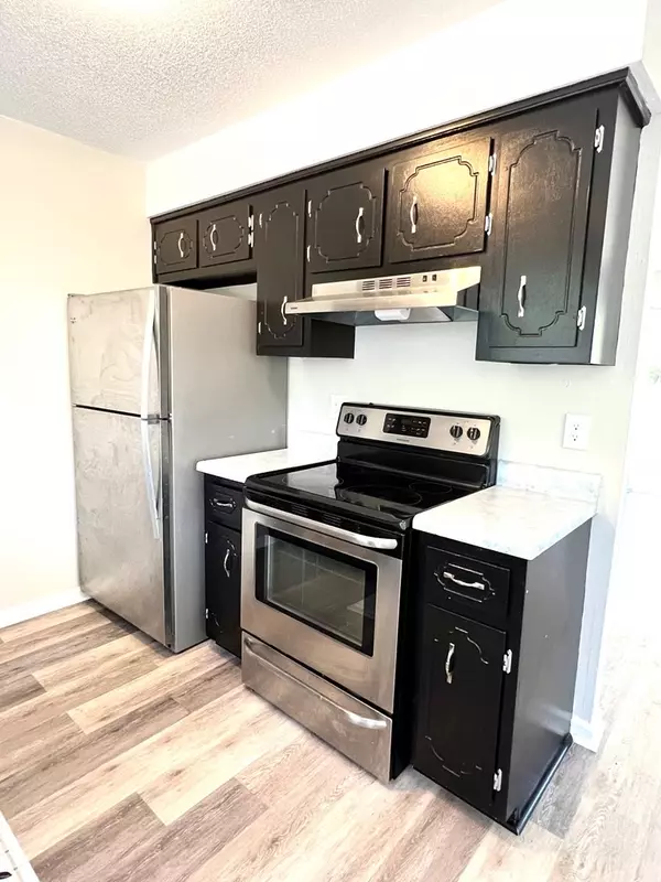 Oak Grove, KY 42262,220 Hugh Hunter Rd