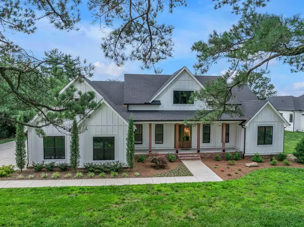 Dickson, TN 37055,445 Old Pond Ln