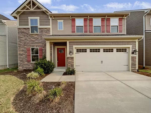 2817 Winterberry Dr, Columbia, TN 38401