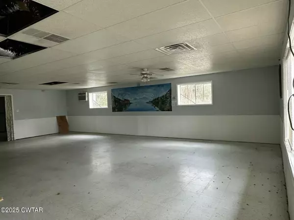 Parsons, TN 38363,820 Pentecostal Campground Rd