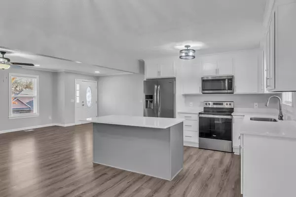 Old Hickory, TN 37138,337 Hickory Dr