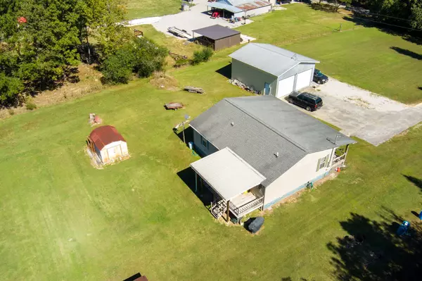Winchester, TN 37398,667 Maple Bend Rd