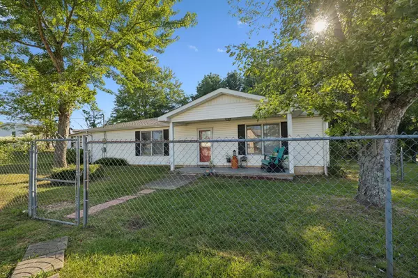 Lafayette, TN 37083,4901 Highway 52 #W