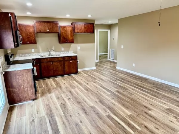 Decherd, TN 37324,206 Hotel St