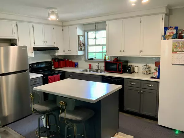 Dover, TN 37058,1218 Spring St