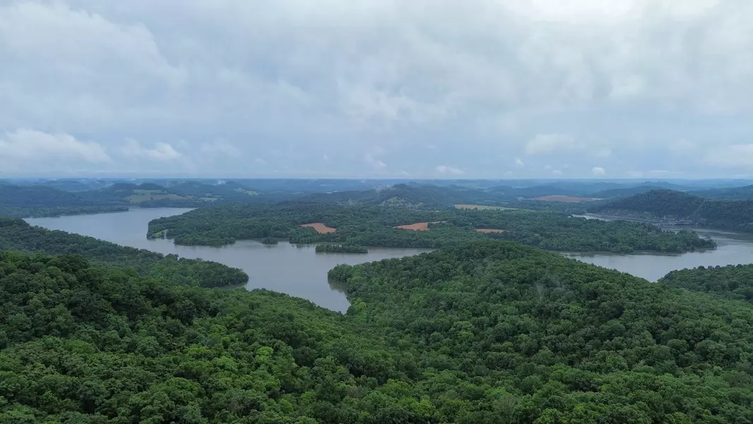 6 Turkey Creek, Carthage, TN 37030