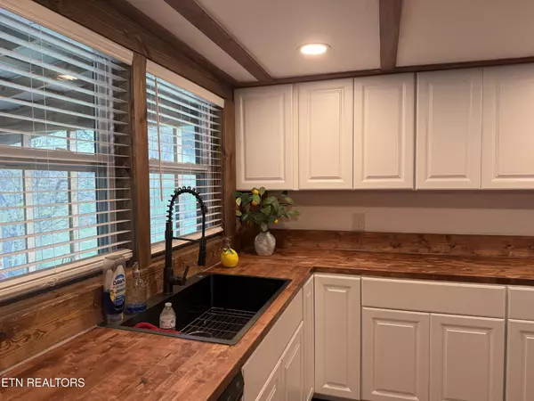 Athens, TN 37303,1614 County Road 658