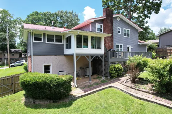 Hixson, TN 37343,7211 Fairington Circle
