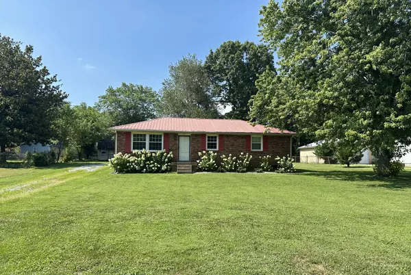 White House, TN 37188,121 Highland Drive