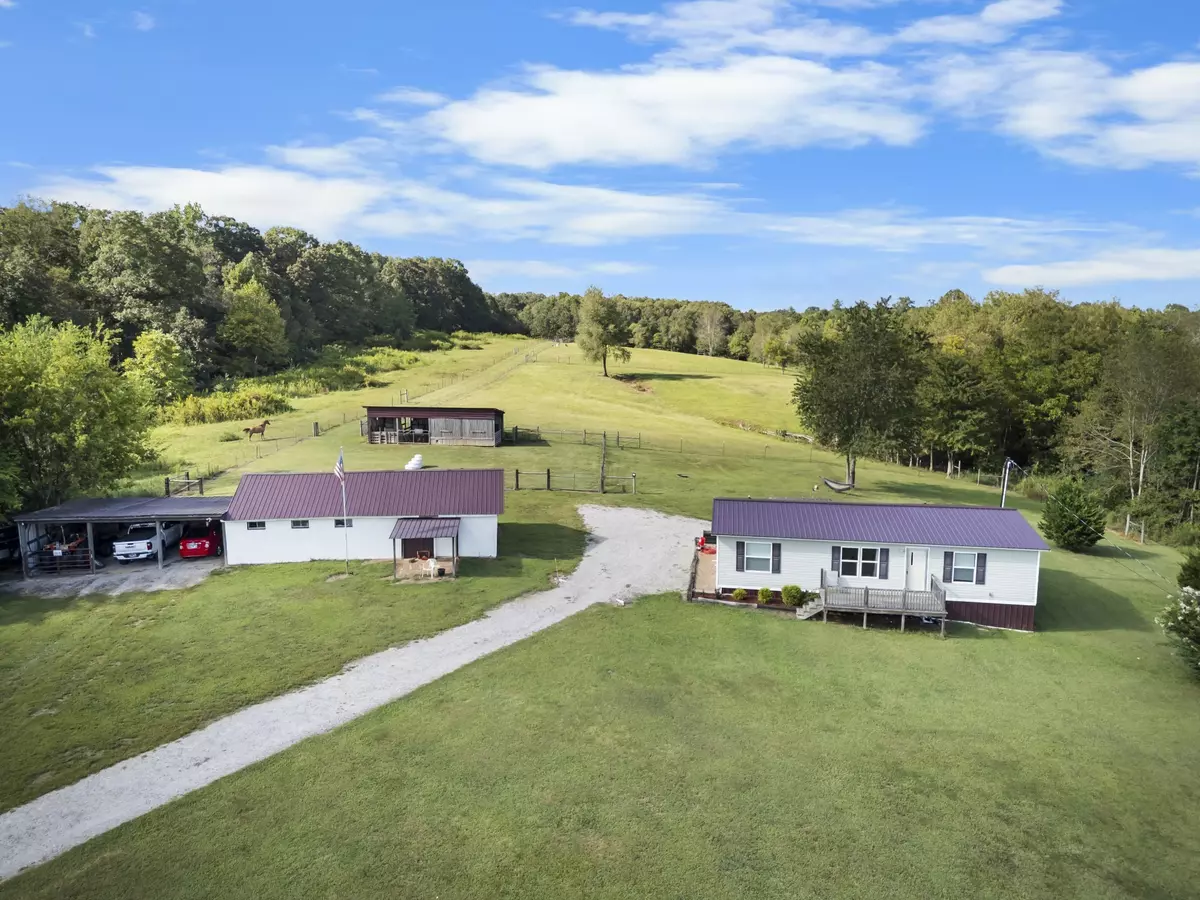 Summertown, TN 38483,128 Pleasant Garden Rd