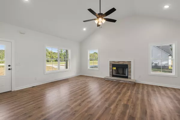 Dickson, TN 37055,1629 Yellow Creek Rd