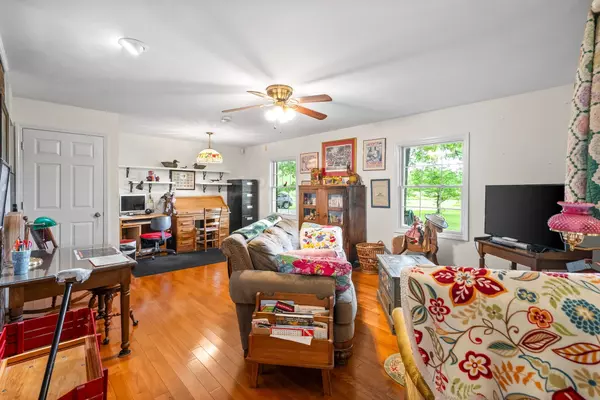 Hopkinsville, KY 42240,1711 Lovers Ln