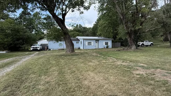 Livingston, TN 38570,323 Kennedy St