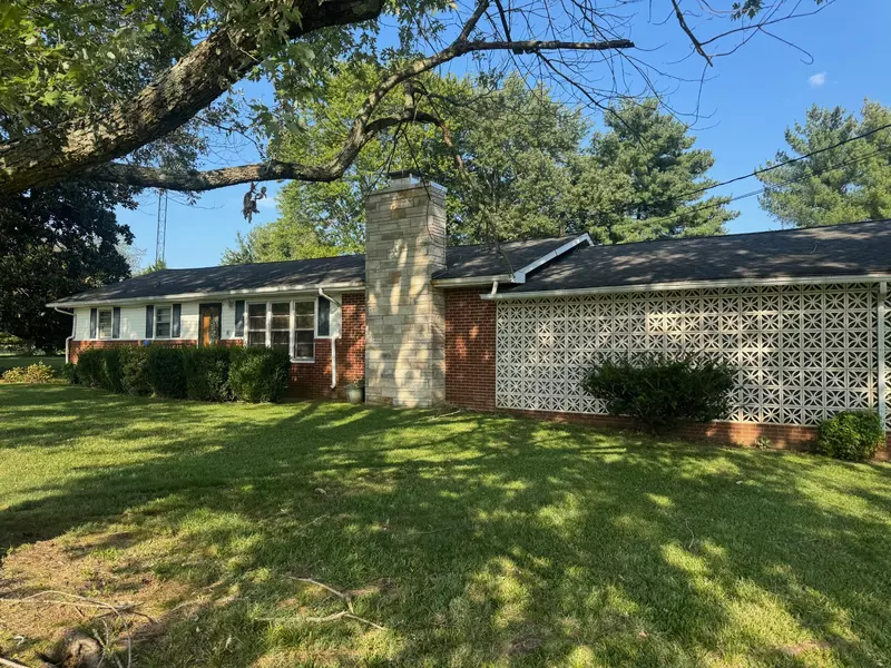 14 Community Rd, Lawrenceburg, TN 38464