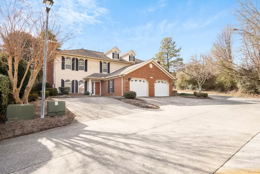 601 Black Oak Drive #118, Dalton, GA 30721