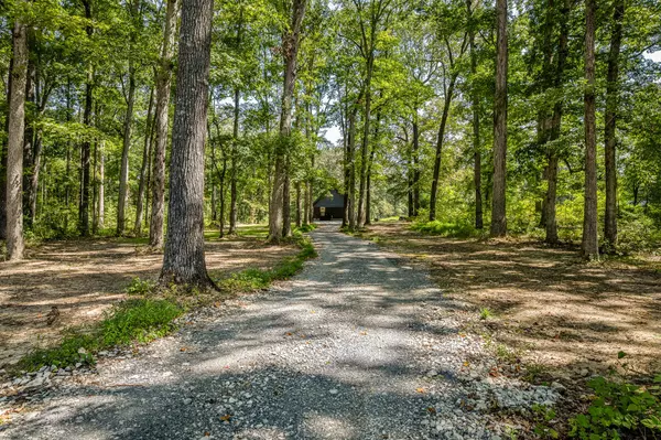 Tullahoma, TN 37388,201 Linda Ln