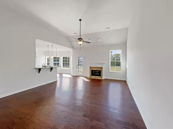 Gallatin, TN 37066,1040 Double Tree Ln