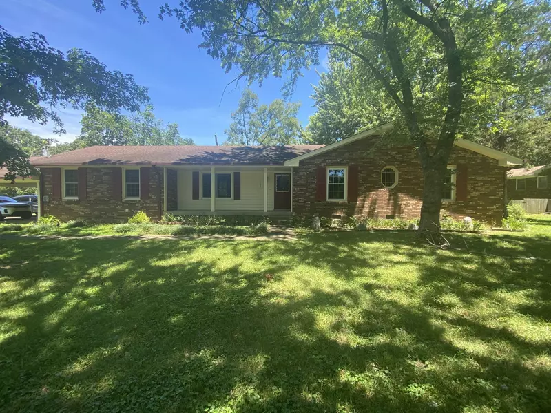 159 Indian Lake Rd, Hendersonville, TN 37075