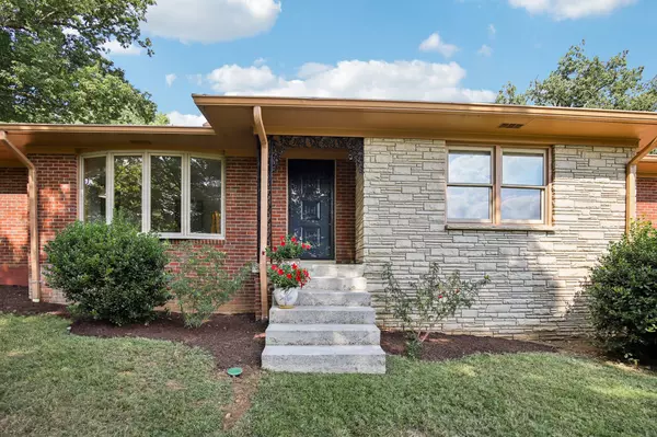 Nashville, TN 37207,4028 Sussex Dr