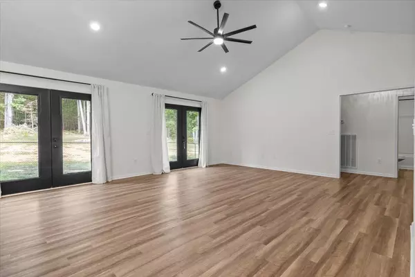 Waverly, TN 37185,5 Bush Ct