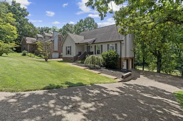 Antioch, TN 37013,5012 Pebble Creek Dr