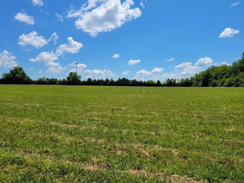 11 Gregory Mill Rd, Shelbyville, TN 37160