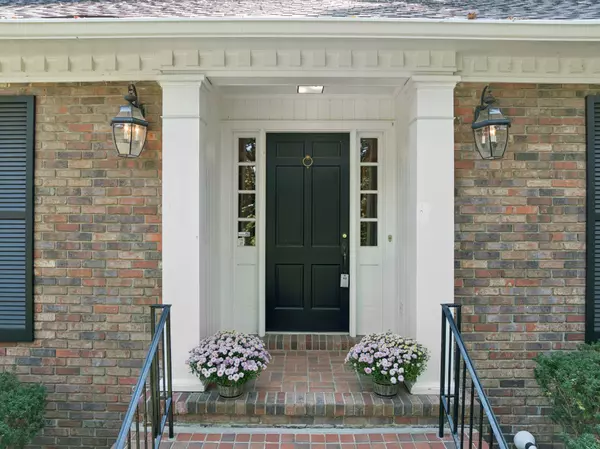 Nashville, TN 37215,6004 Hillsboro Pike