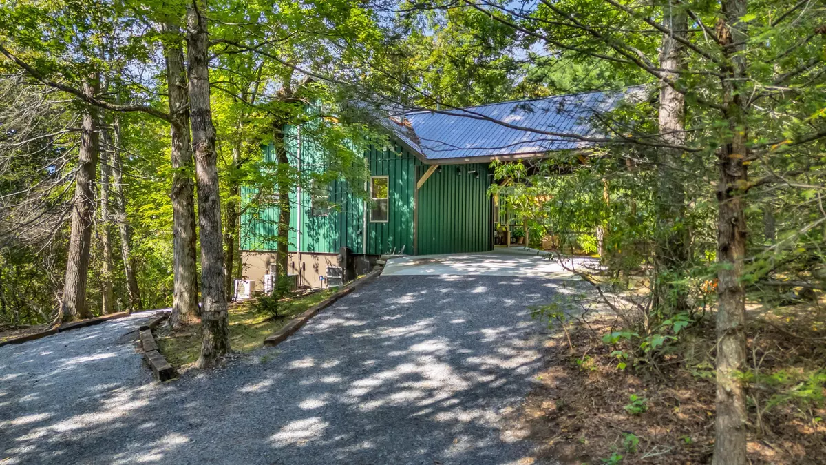 Soddy Daisy, TN 37379,9963 Huckleberry Lane