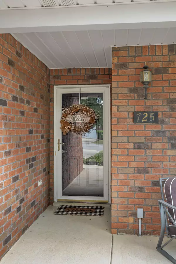 Murfreesboro, TN 37128,725 Stonetrace Dr