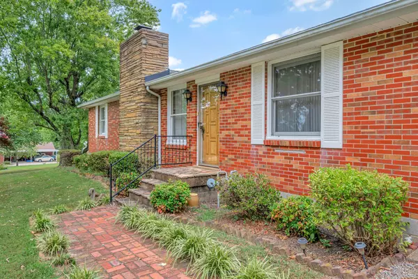 Greenbrier, TN 37073,13210 Betts Rd