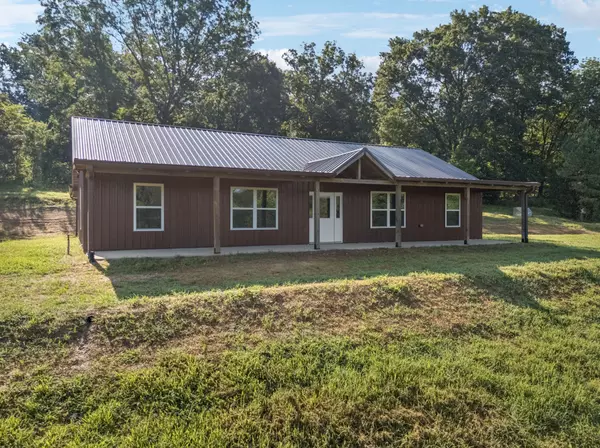 Five Points, TN 38457,3 Harrison Rd