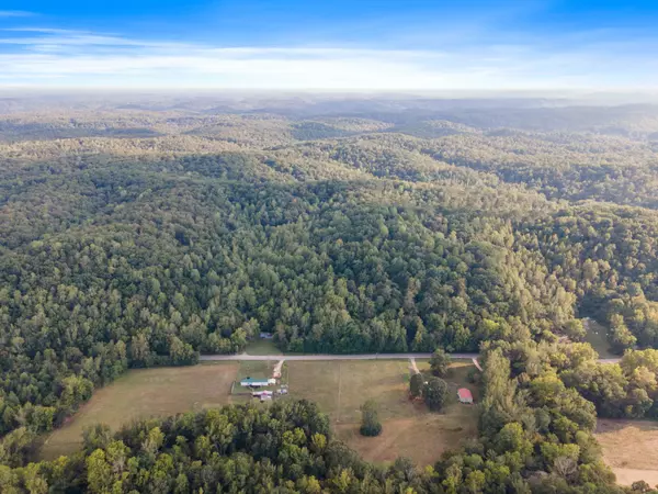 Linden, TN 37096,16281 Highway 438 #W