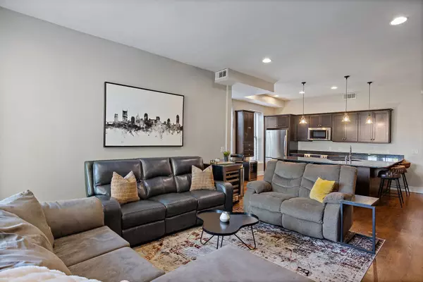 Nashville, TN 37206,940C Russell St