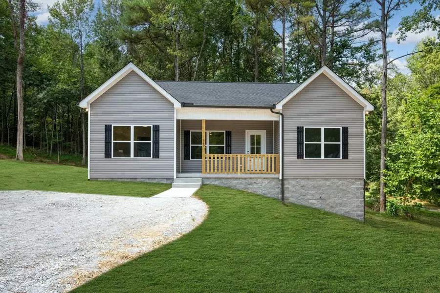 149 Lynn Lane, Charlotte, TN 37036