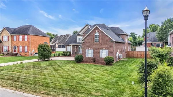Murfreesboro, TN 37128,424 Annadel St