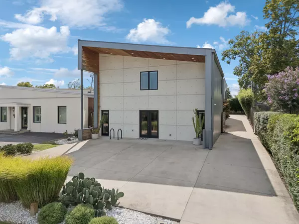 Nashville, TN 37204,2517 White Ave