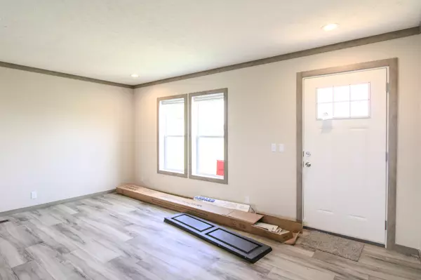 Red Boiling Springs, TN 37150,1143 Nimm Rd