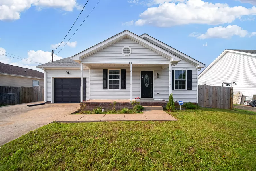 141 Union Hall Rd, Clarksville, TN 37040