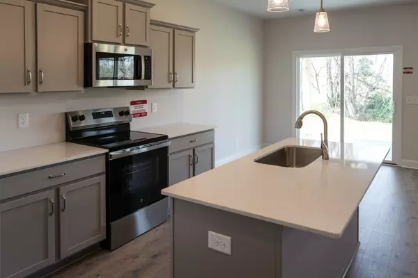 Clarksville, TN 37043,6 Miller Farm