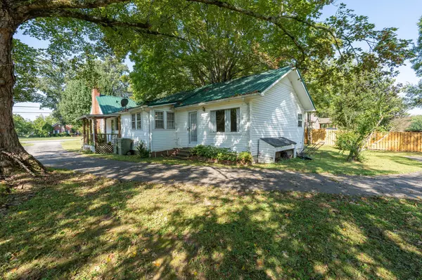 Lawrenceburg, TN 38464,2010 W Gaines St