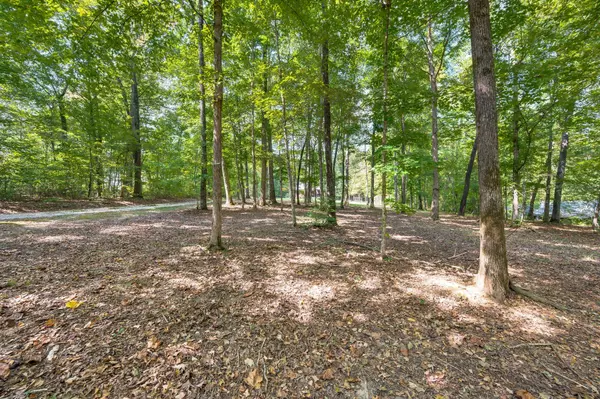 Burns, TN 37029,1168 Johnny Hall Rd