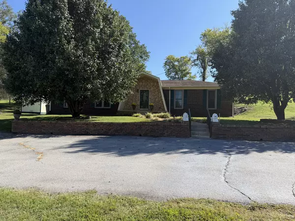 Pulaski, TN 38478,125 Chicken Creek Rd