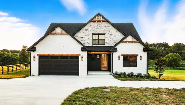 Adams, TN 37010,230 Hall Ct