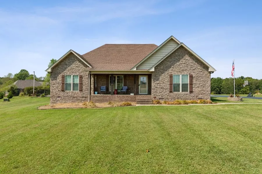 265 Evans Rd, Lafayette, TN 37083
